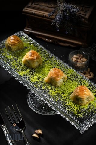 Midye Baklava